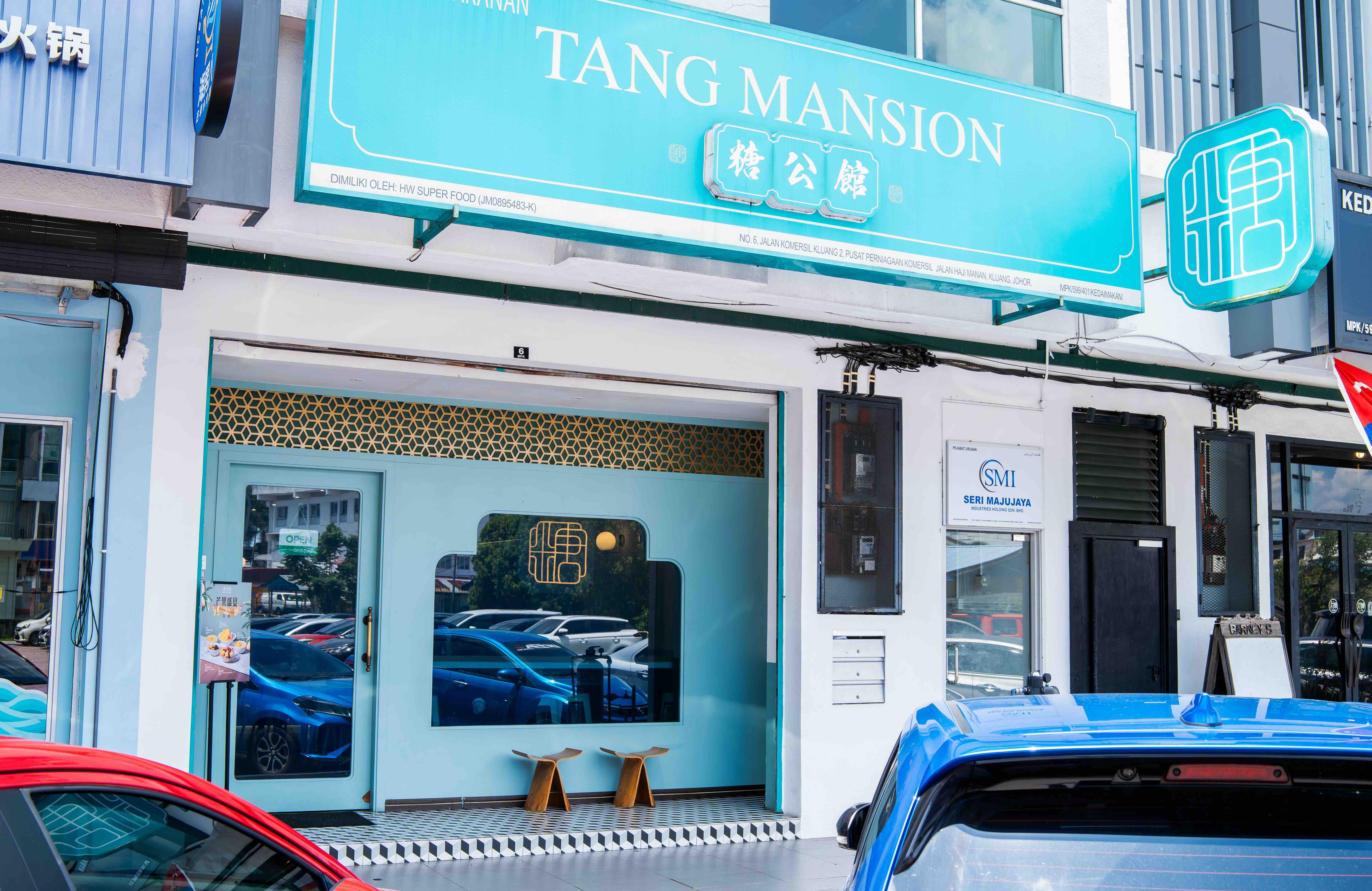 tang mansion exterior